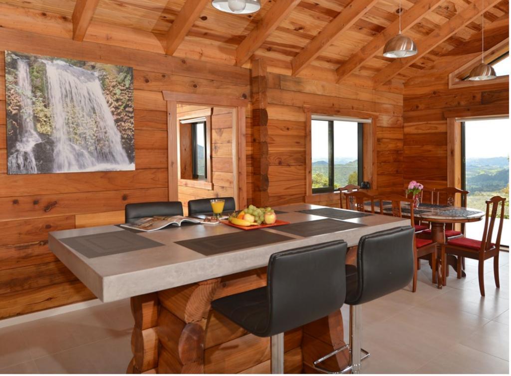 Fern Ridge Hideaway Victoria Valley Room photo